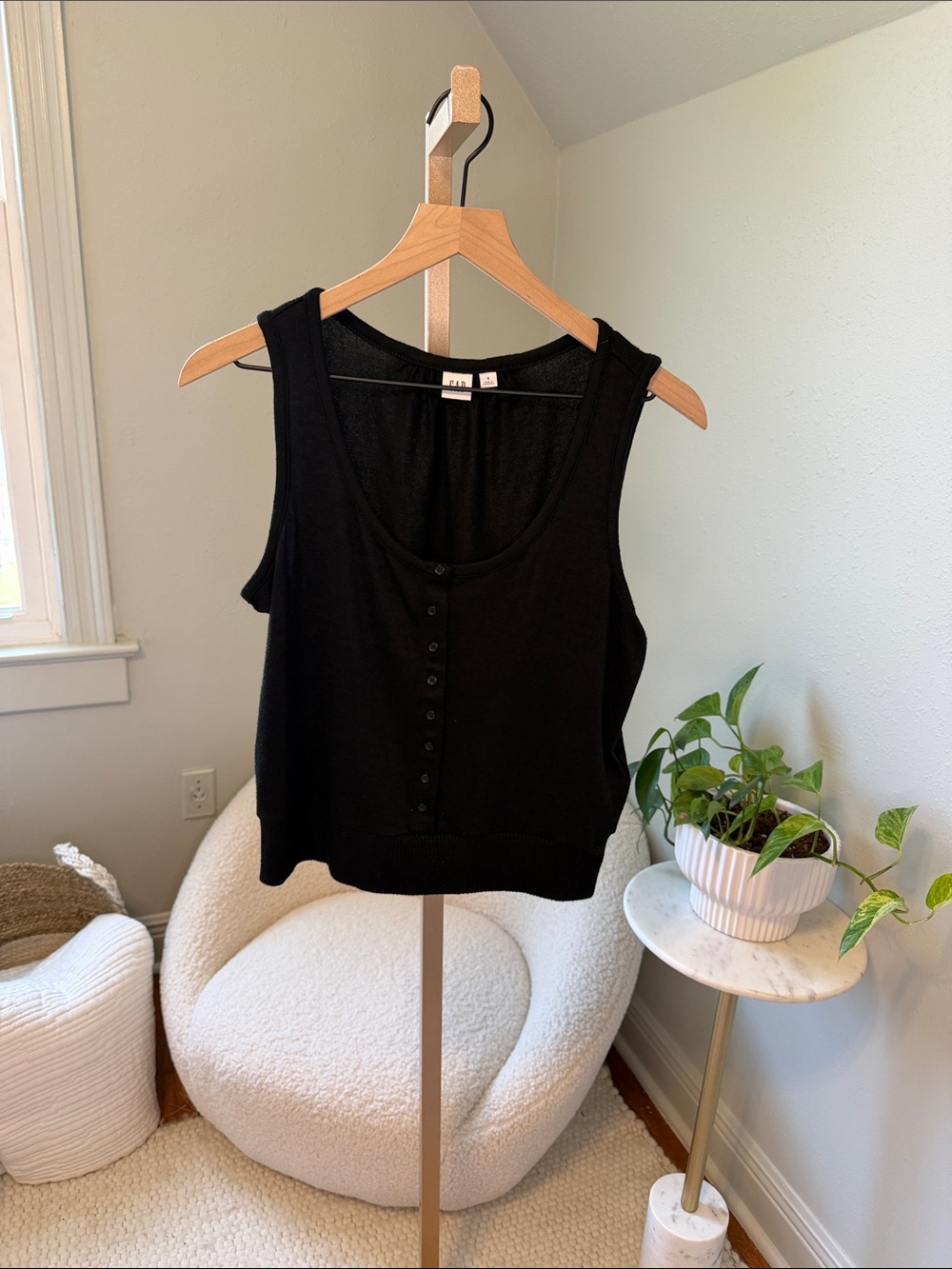 GAP Black Button-Front Knit Tank Top